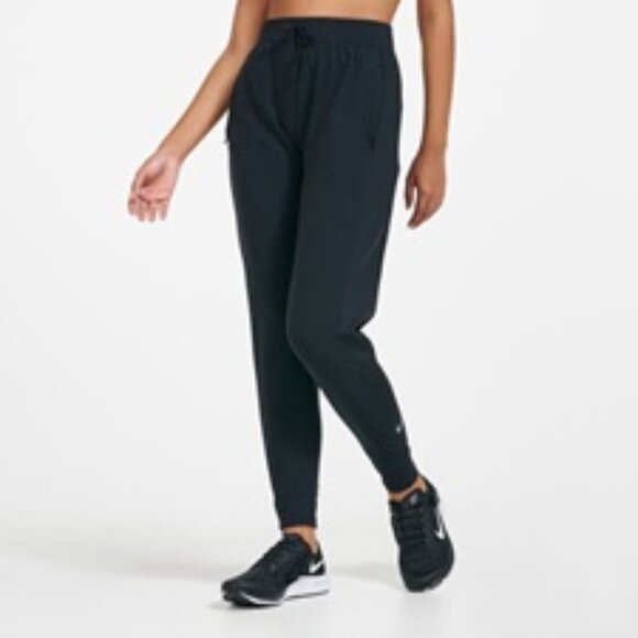 Nike Women's Essential Warm Running Pants - Slim Fit - Size Medium - Picture 1 of 3